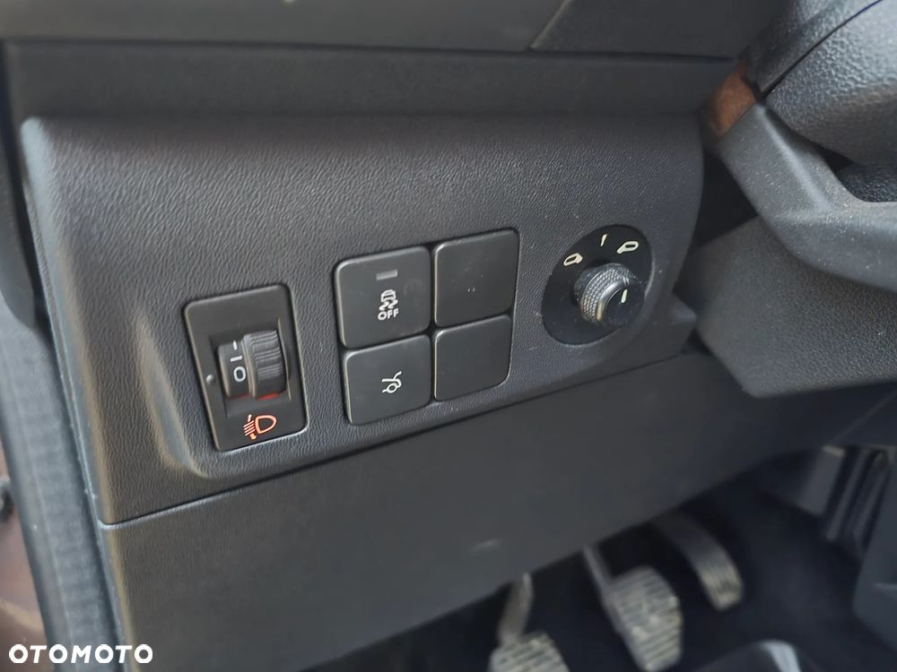 Peugeot 301 1.6 HDi Active - 17