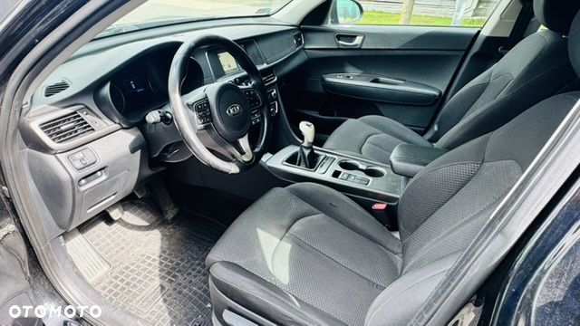 Kia Optima - 8