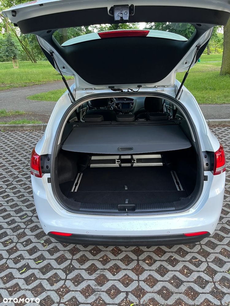 Kia Ceed 1.6 GDI L Business Line - 8