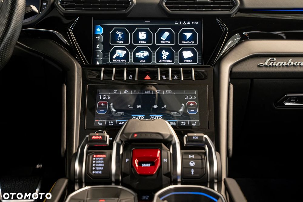 Lamborghini Urus - 12