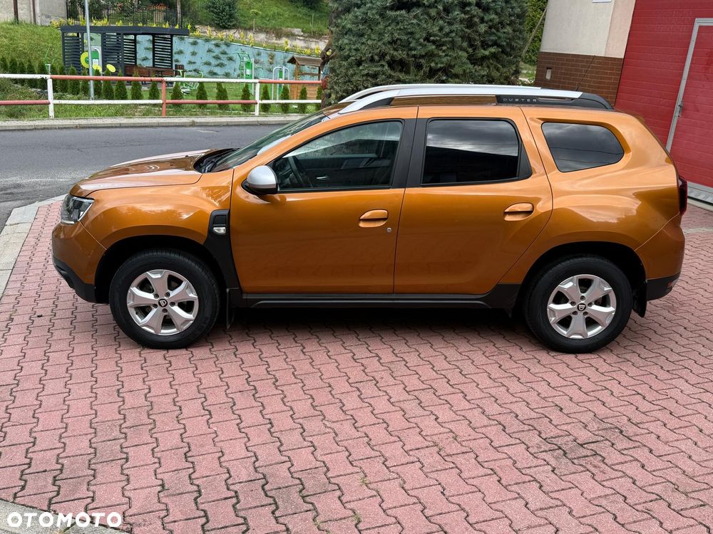 Dacia Duster 1.6 SCe Laureate S&S - 9