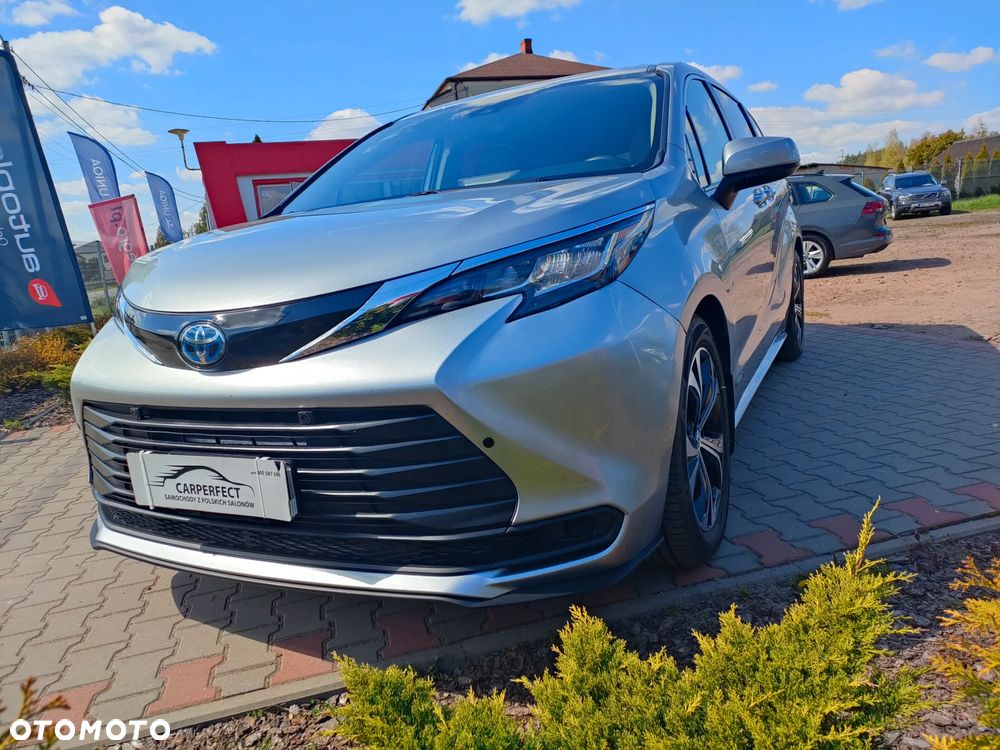 Toyota Sienna - 14