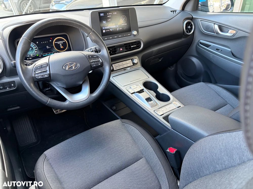 Hyundai KONA Select - 7