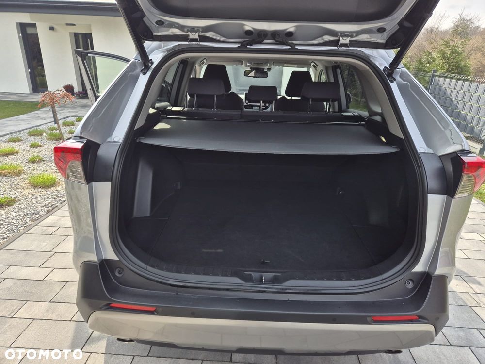 Toyota RAV4 - 9