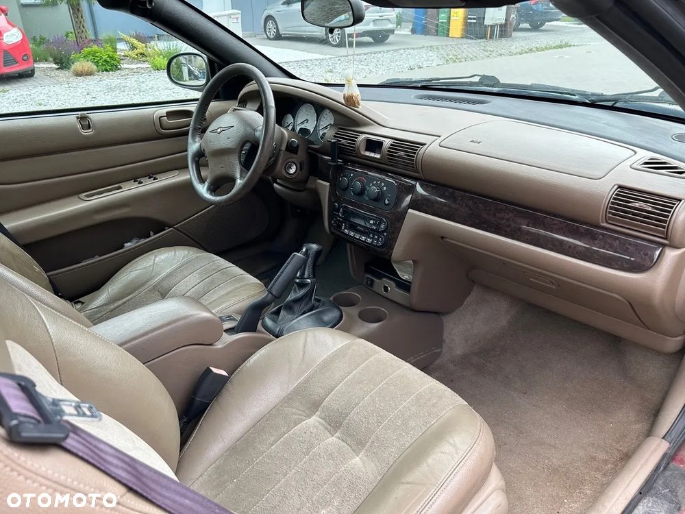Chrysler Sebring - 9