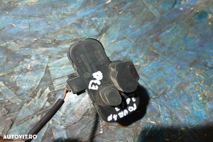 Motoras deschidere usita rezervor 5N0810773E 5N0810773E Volkswagen VW - 3