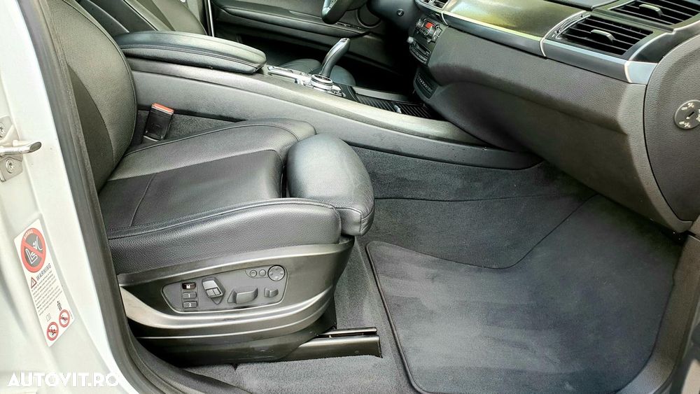 BMW X5 xDrive40d - 10