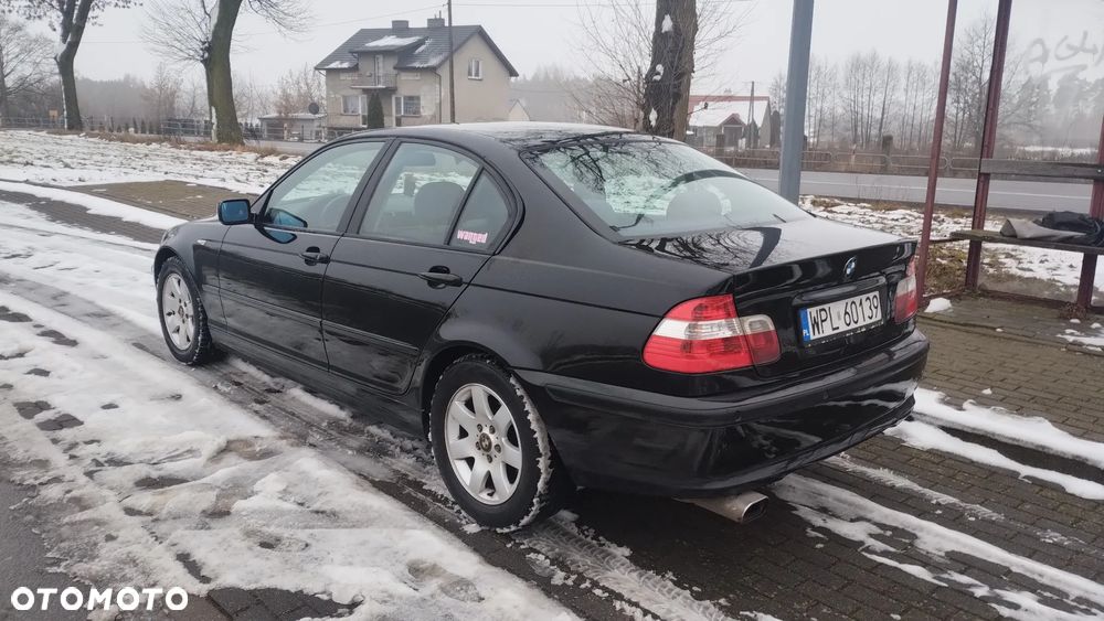 BMW Seria 3 318i - 6