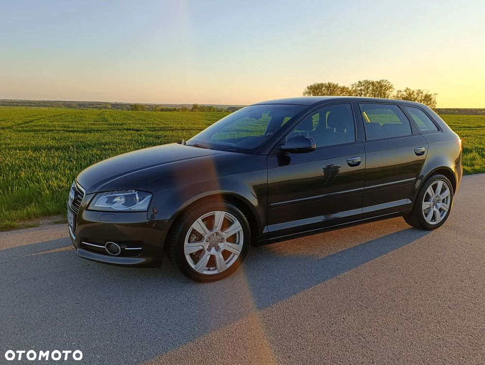 Audi A3 2.0 TDI Sportback DPF quattro Attraction - 5