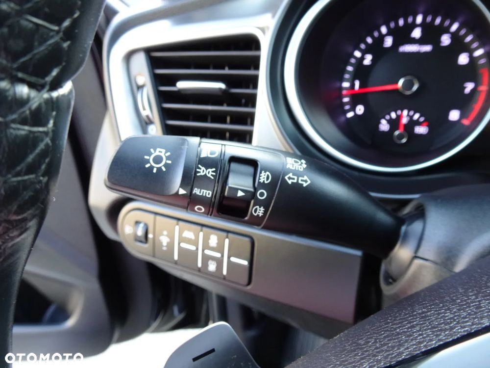Kia XCeed 1.5 T-GDI M DCT - 37