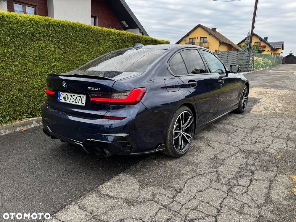 BMW Seria 3 330i xDrive M Sport - 2