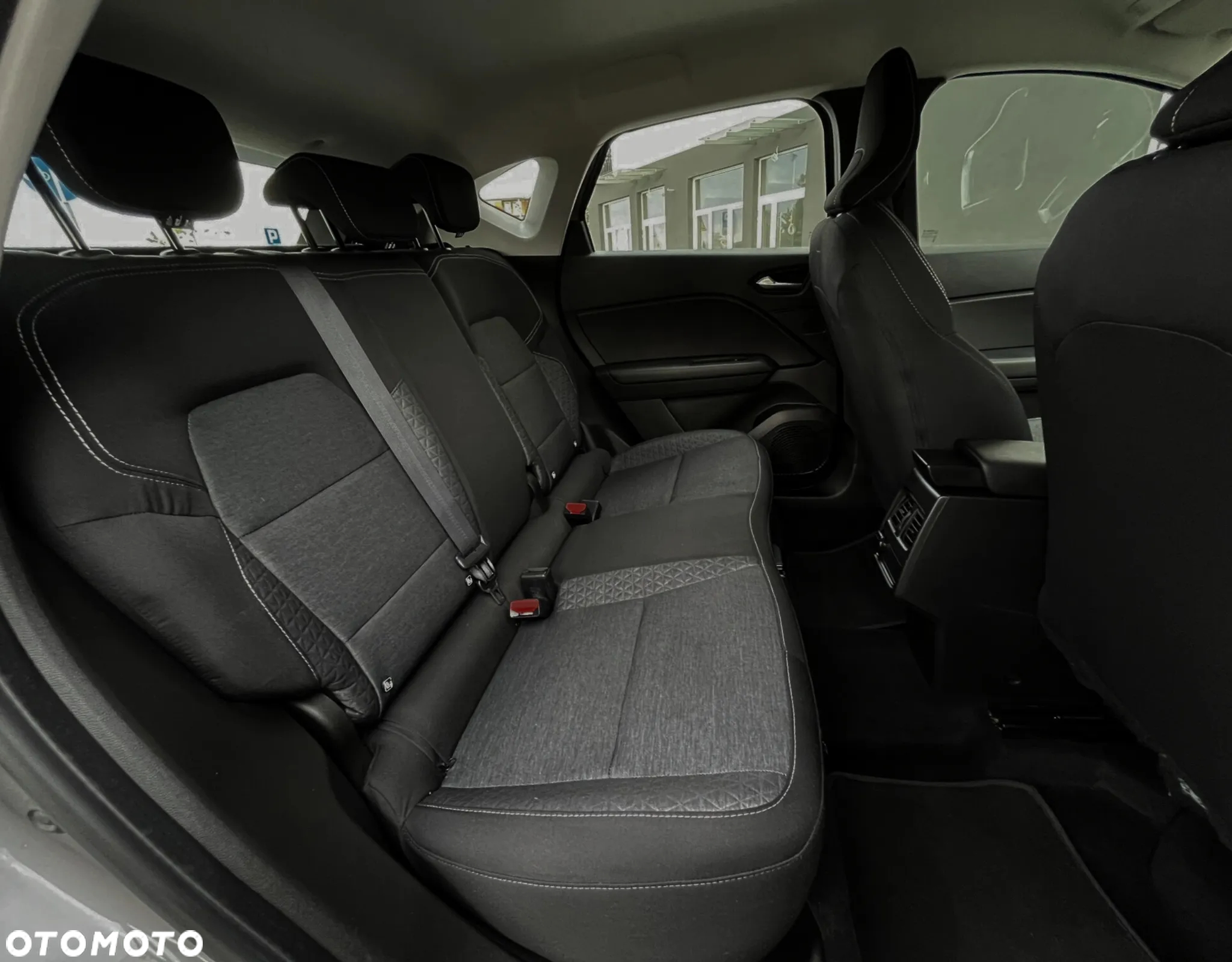 Renault Captur 1.6 E-TECH Full Hybrid 145 Techno - 33
