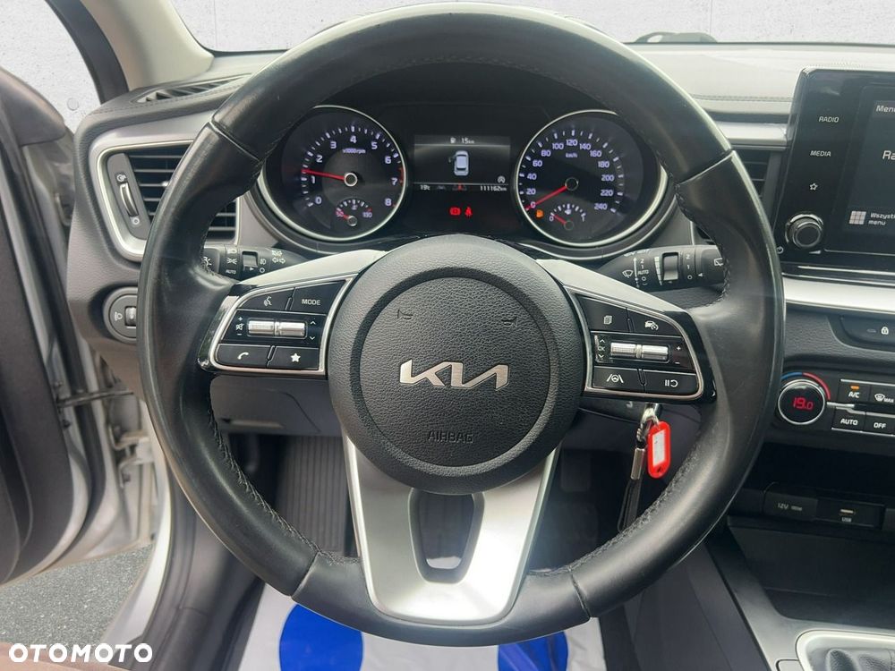 Kia Ceed - 16