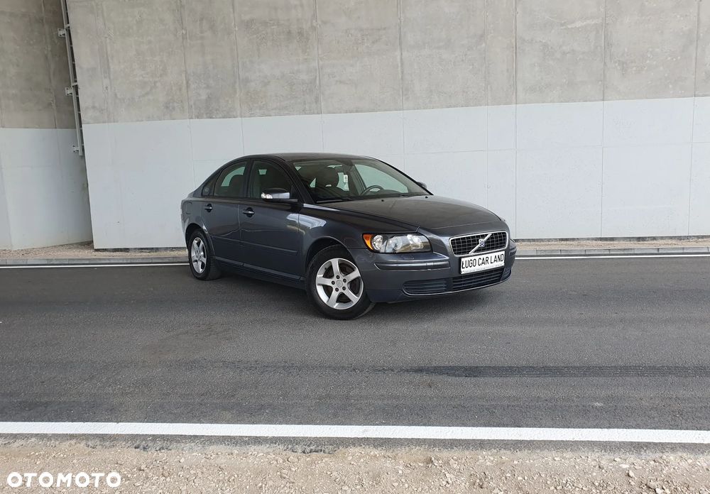 Volvo S40 1.8 Momentum - 1