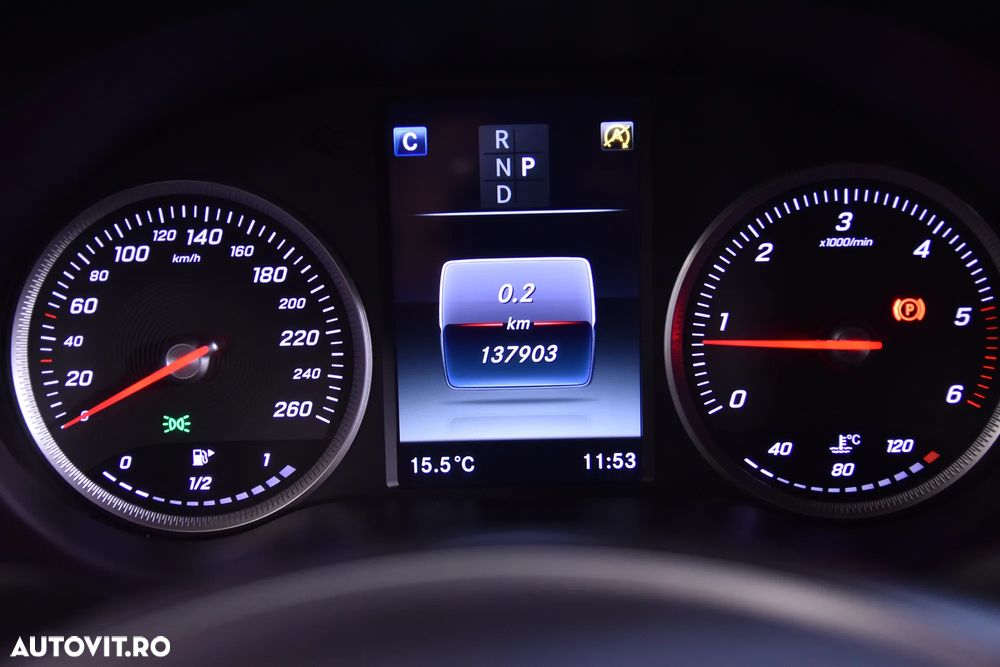 Mercedes-Benz GLC 220 d 4MATIC - 10
