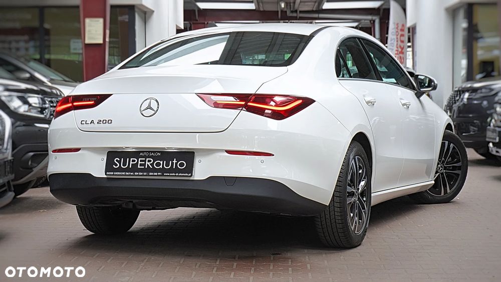 Mercedes-Benz CLA 200 7G-DCT - 12