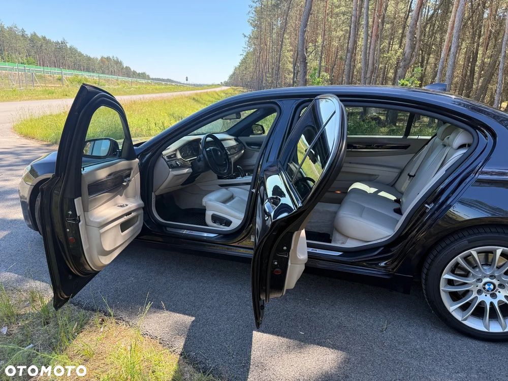 BMW Seria 7 ver-740li - 7