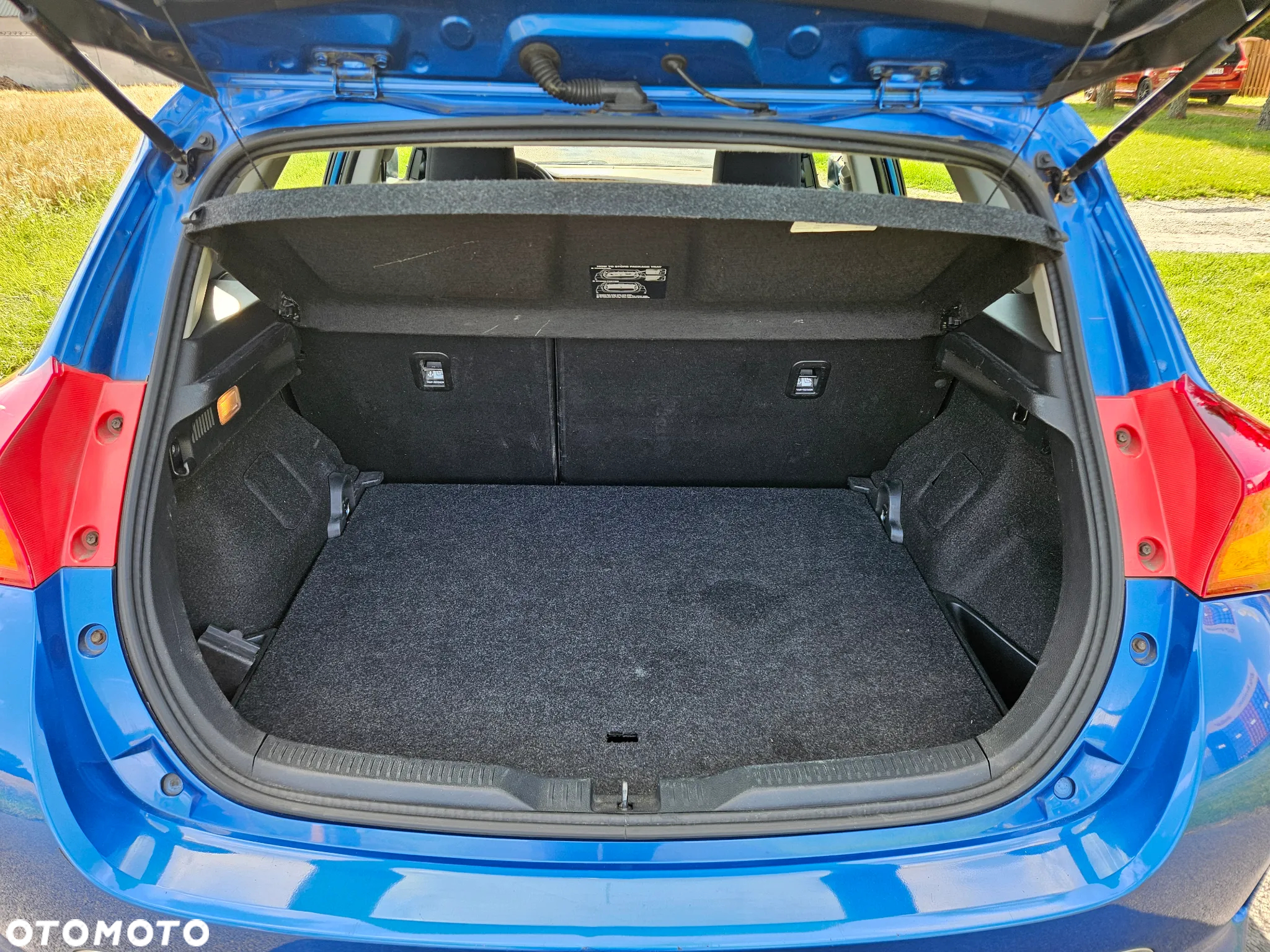 Toyota Auris 1.4 D-4D Premium Comfort - 7