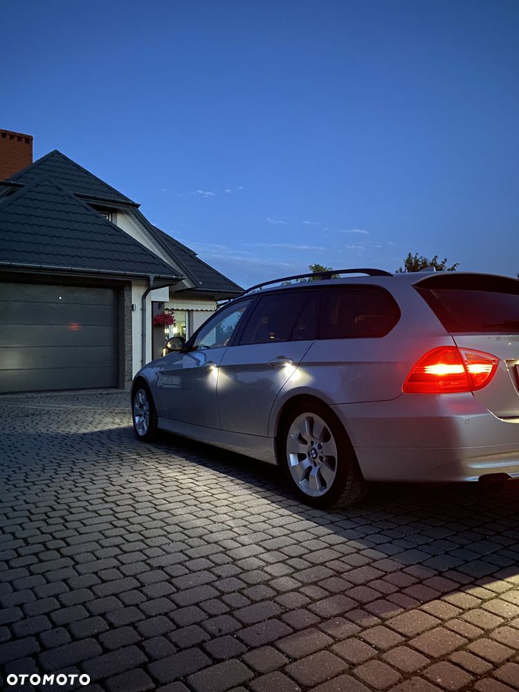 BMW Seria 3 318i - 15