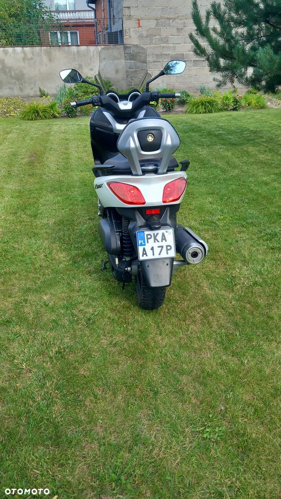Yamaha X-max - 4