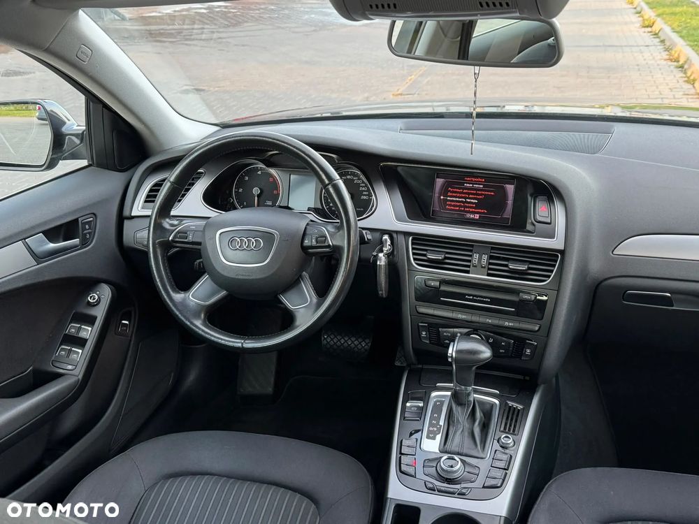 Audi A4 Limousine - 13