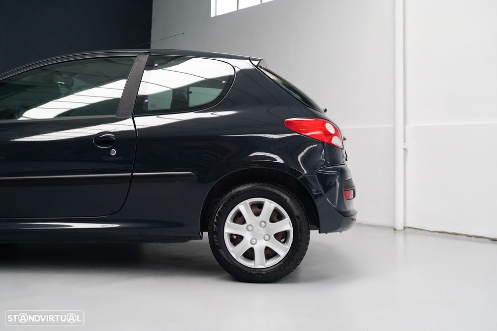 Peugeot 206+ 1.4 - 23