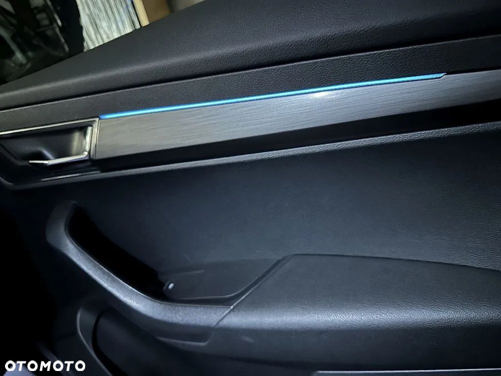 Skoda Karoq 1.6 TDI 4x2 Style DSG - 36