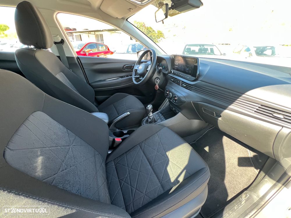 Hyundai Bayon 1.0 T-GDI 48V-Hybrid Intro - 9