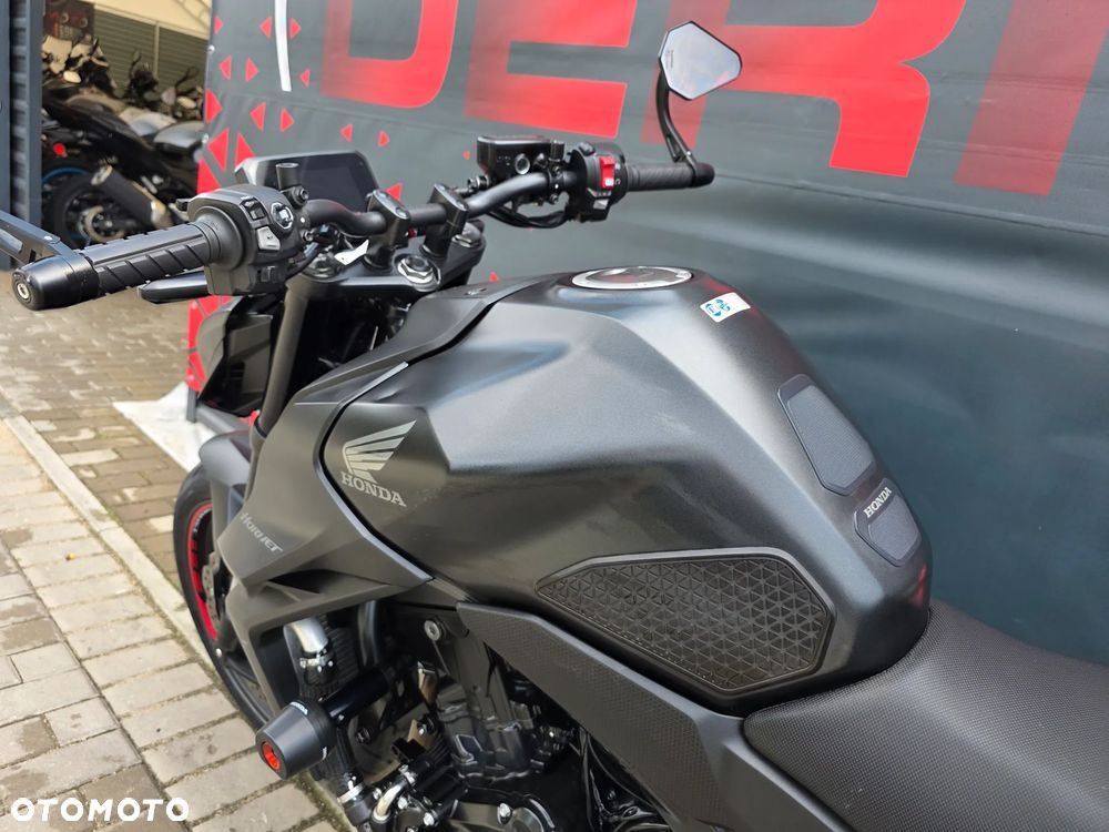 Honda Hornet - 10