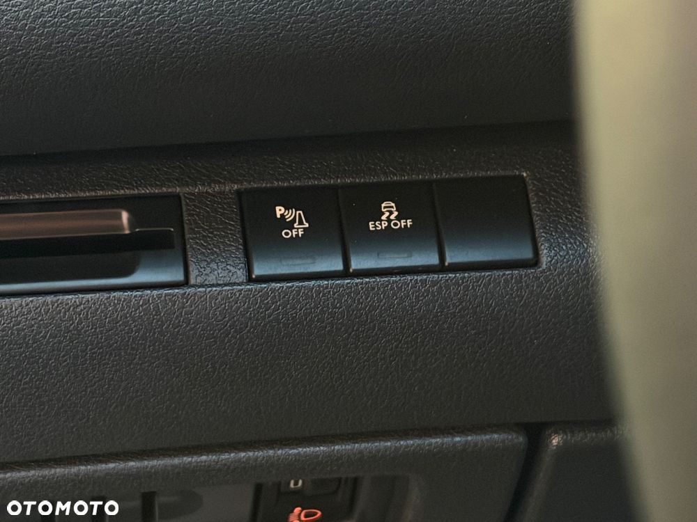 Peugeot 3008 120 VTi Style - 33