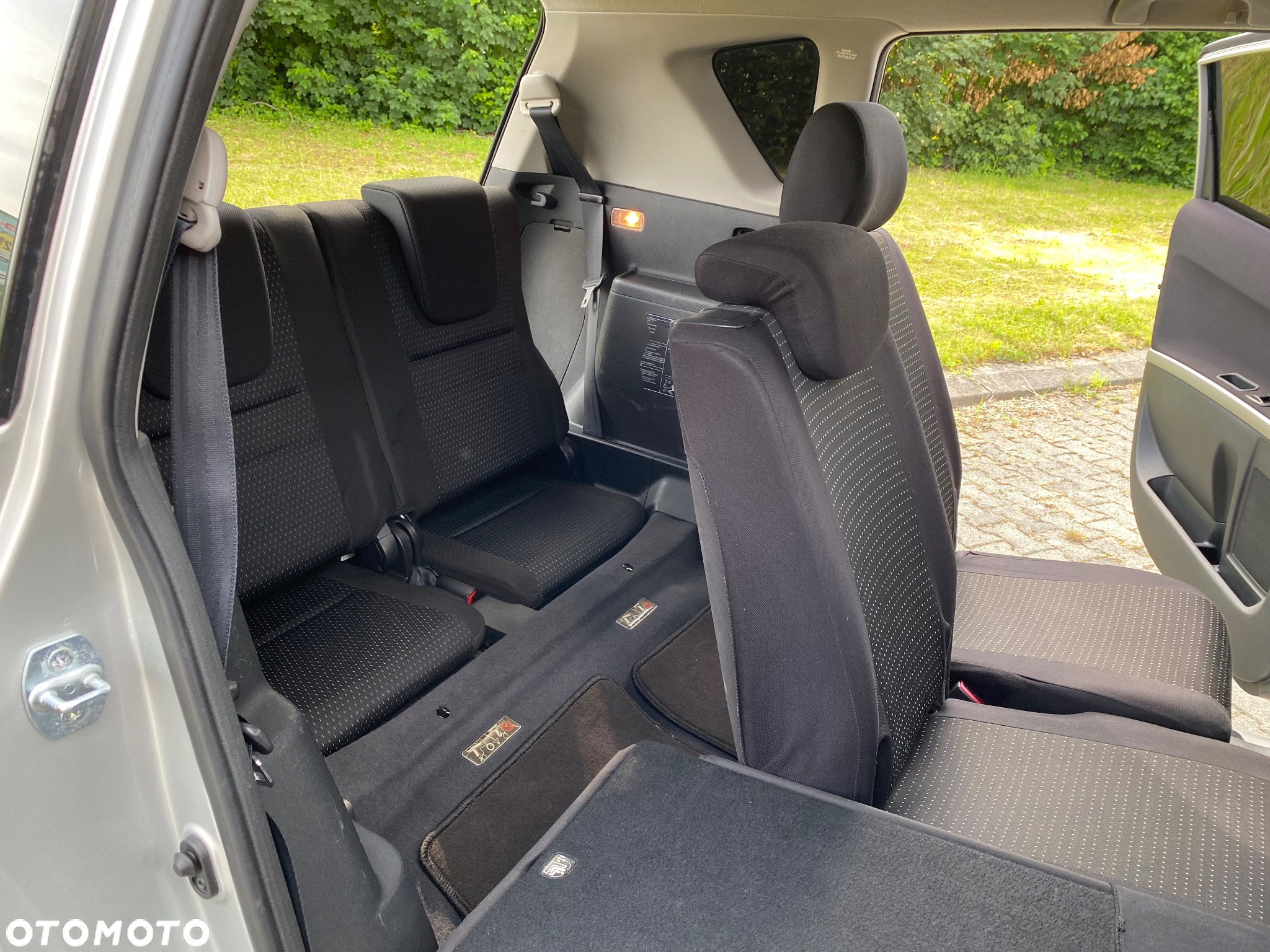 Toyota Corolla Verso 1.8 Sol 7os - 29