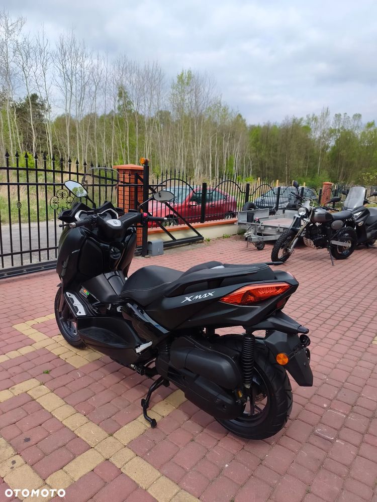 Yamaha X-max - 10
