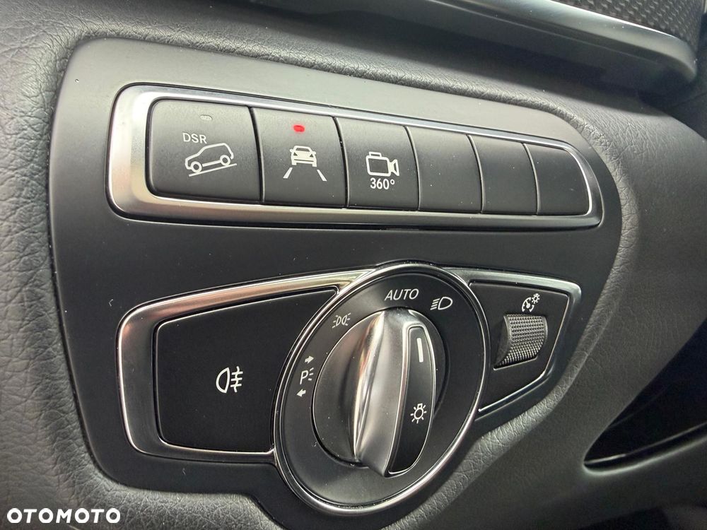 Mercedes-Benz Klasa V 300 d 4-Matic Avantgarde 9G-Tronic (d³ugi) - 28