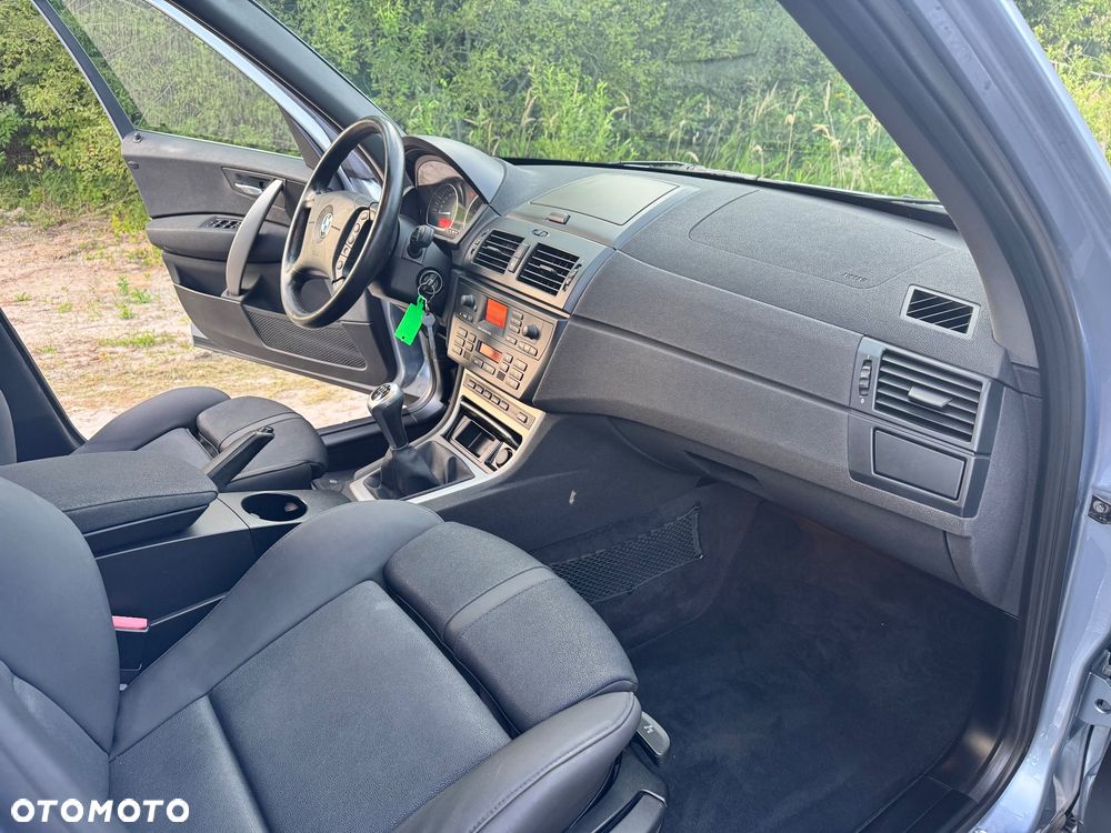 BMW X3 2.5i - 22