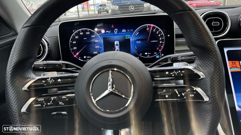 Mercedes-Benz C 300 e 9G-TRONIC AMG Line - 4