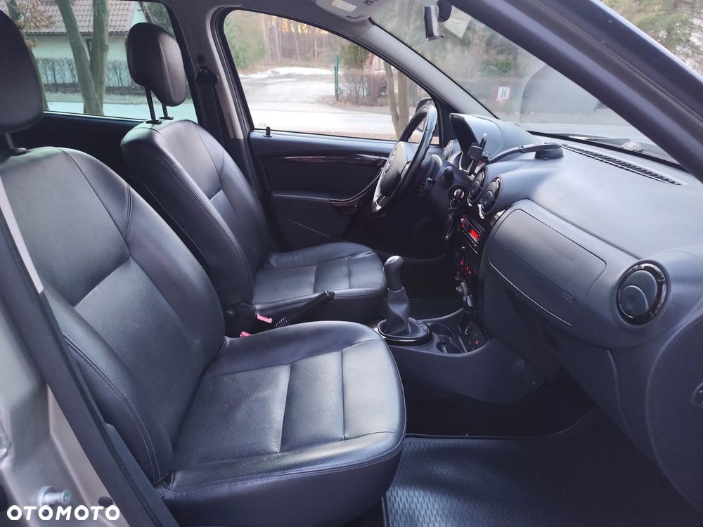 Dacia Duster SCe 115 4x2 Prestige - 24