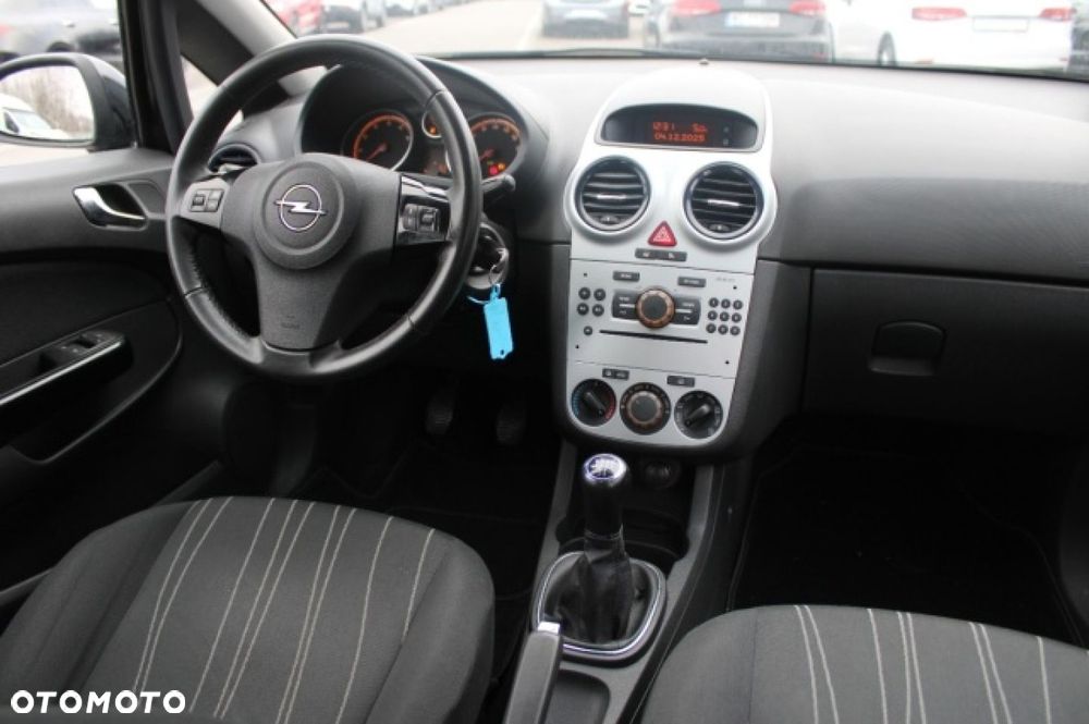 Opel Corsa - 18