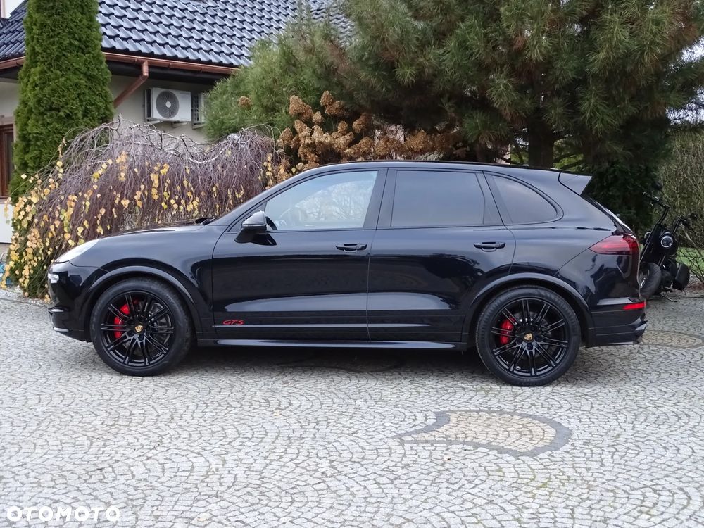 Porsche Cayenne GTS - 11