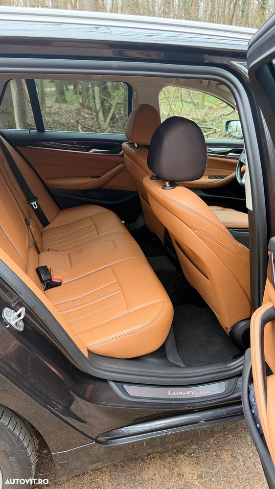 BMW Seria 5 525d Aut. Luxury Line - 12