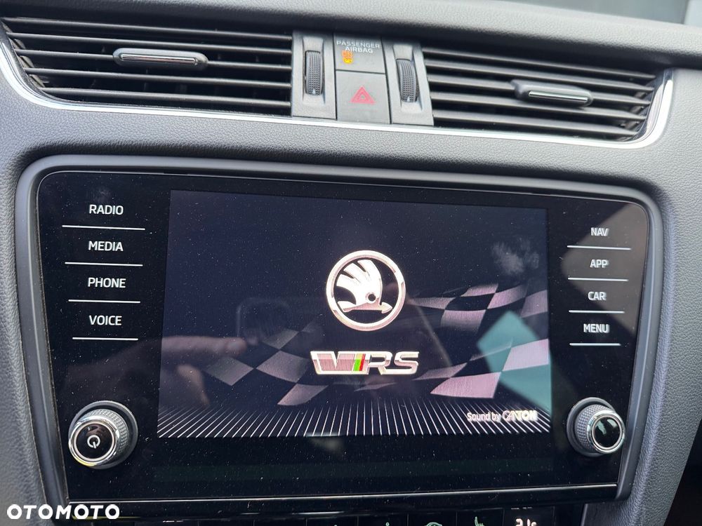 Skoda Octavia 2.0 TDI 4x4 DSG RS - 21