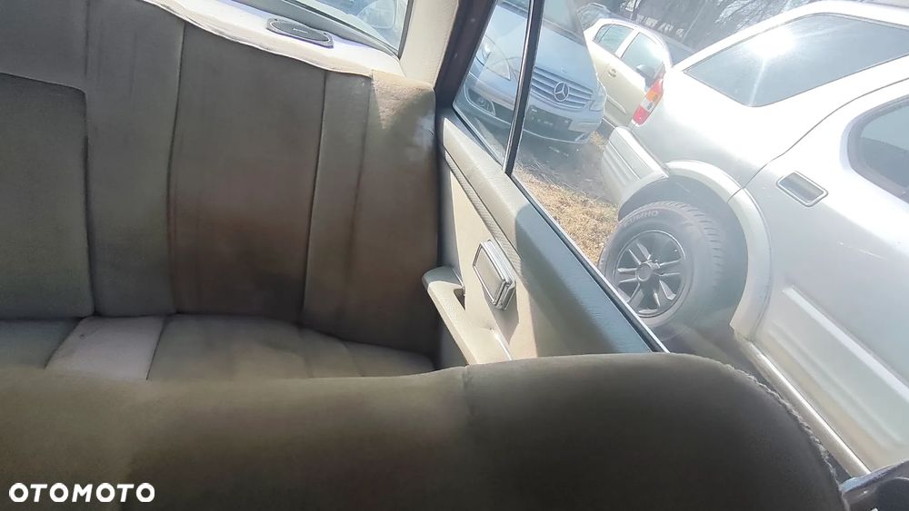 Mercedes-Benz W111 - 32