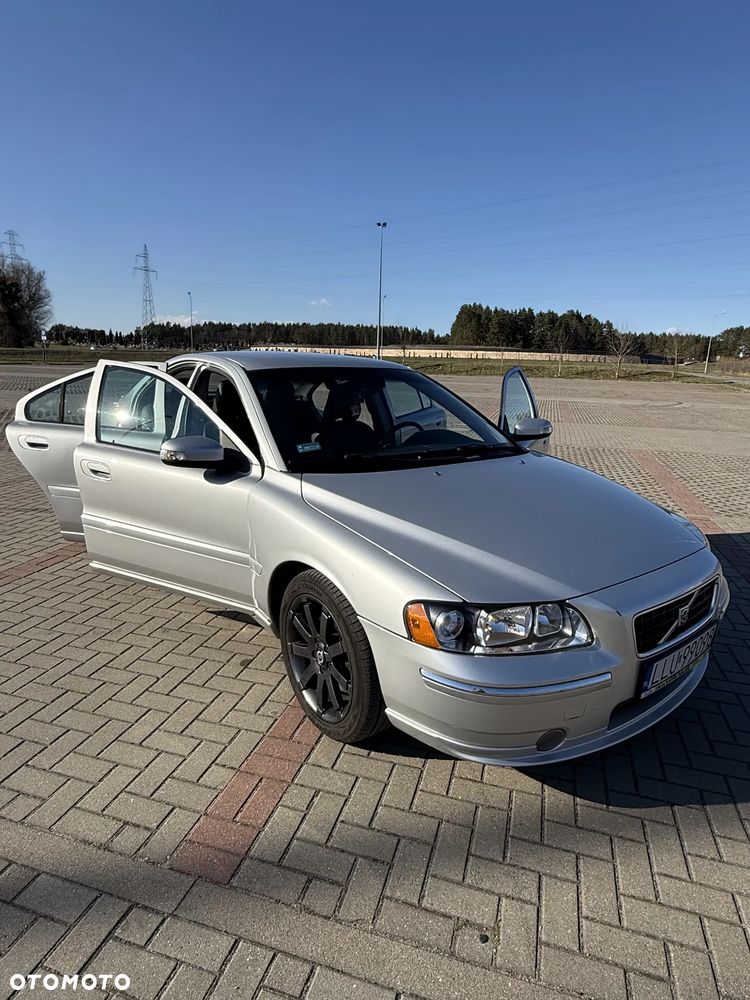 Volvo S60 2.5T Momentum - 33