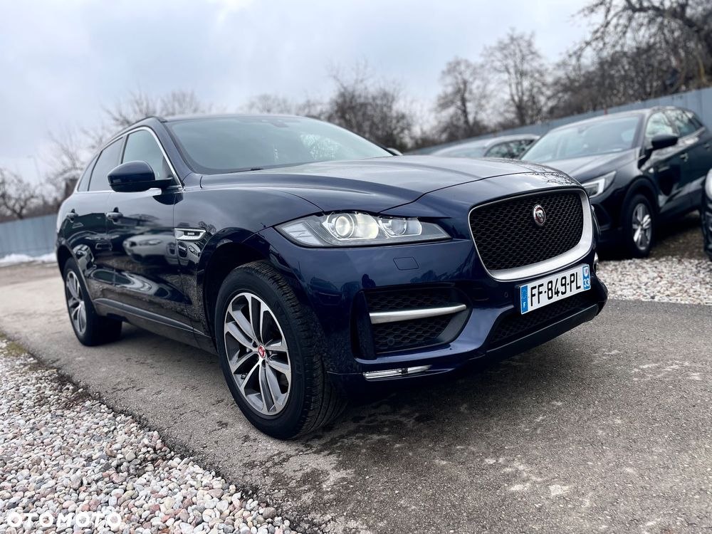 Jaguar F-Pace 25t AWD R-Sport - 5