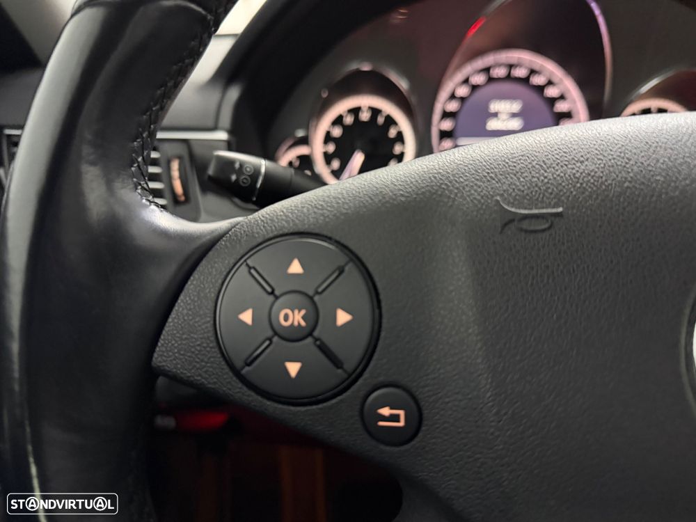 Mercedes-Benz E 250 CDI Avantgarde BlueEfficiency Auto. - 22
