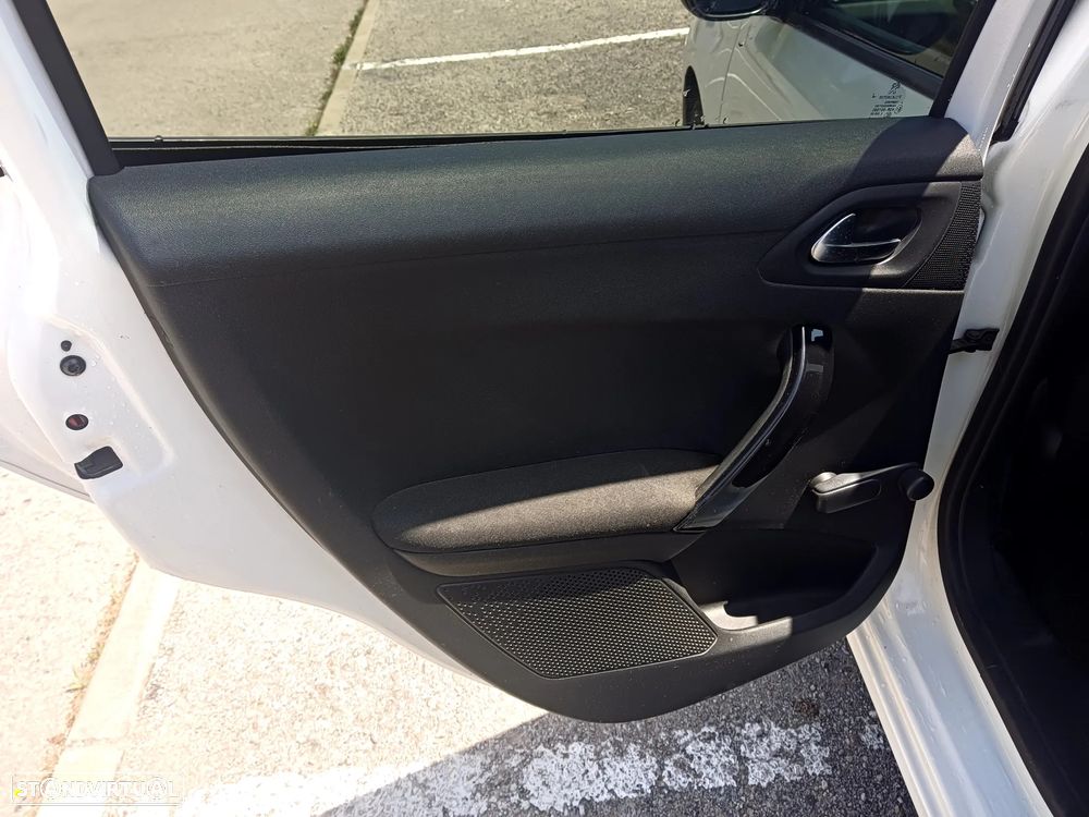 Peugeot 208 1.2 VTi Active - 15