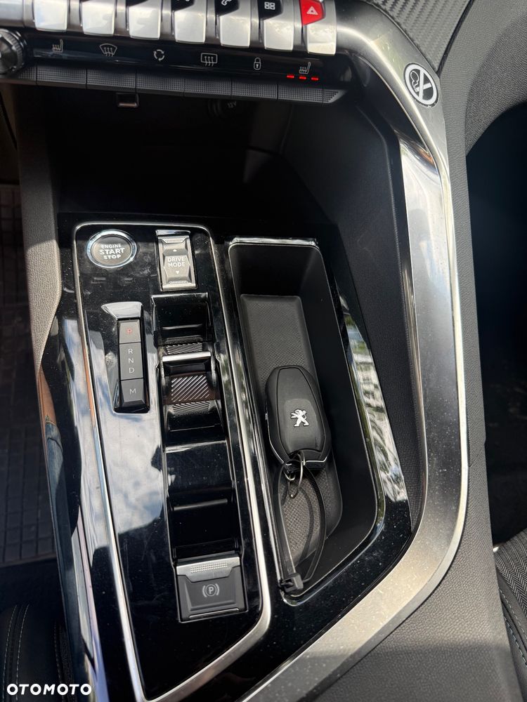 Peugeot 5008 1.2 PureTech mHEV GT S&S e-DCS6 - 19