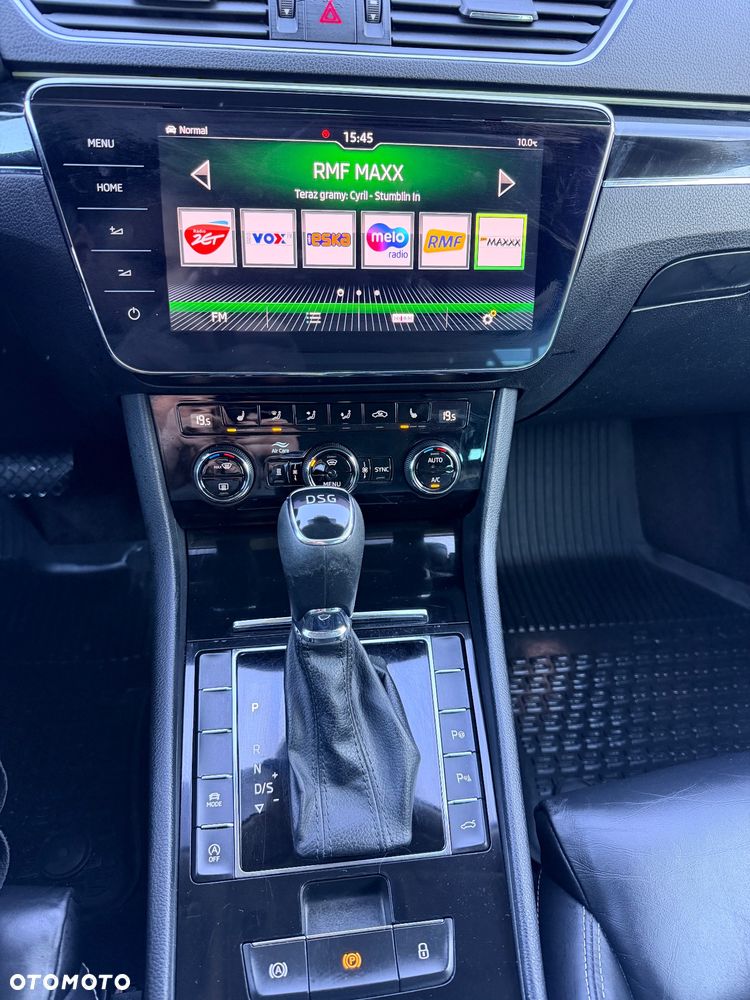 Skoda Superb 2.0 TDI L&K DSG7 - 35