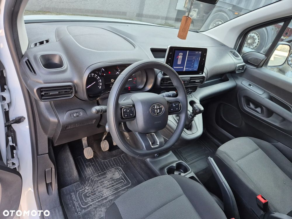 Toyota Proace City - 12