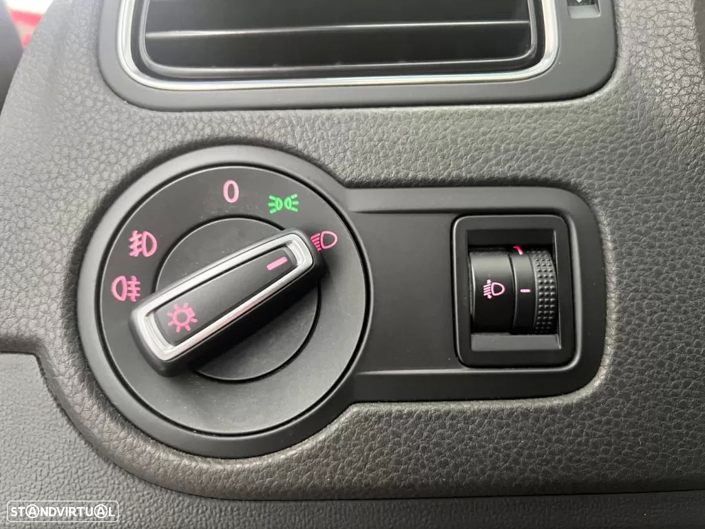 VW Polo 1.4 TDi BlueMotion - 22