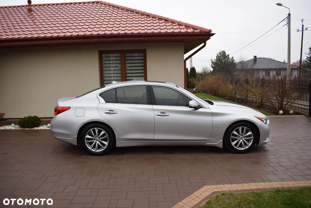 Infiniti Q50 2015